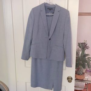 Tahari suit dress with matching jacket sz 6